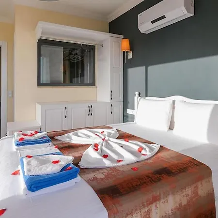 Tarabya - Hill Villa
