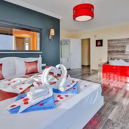 Tarabya - Hill Villa *